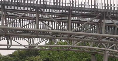 龙泉山国家森林公园人行天桥